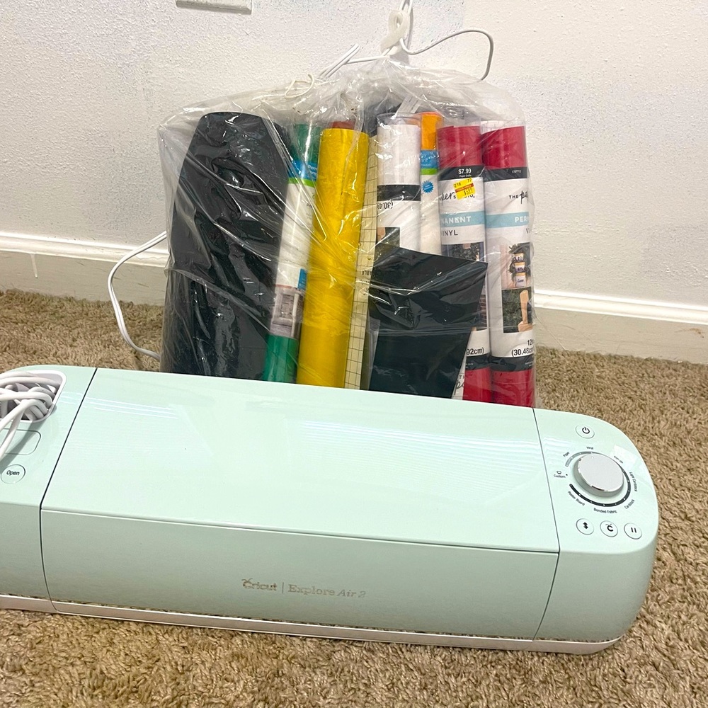 Circuit Explore Air 2- comes with all the extras shown. great condition